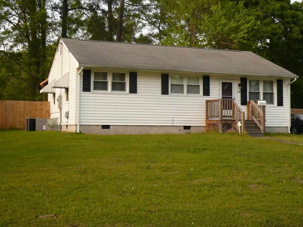 Photo of 108 Banks Street, Jacksonville, NC 28546 (MLS # 100534747)