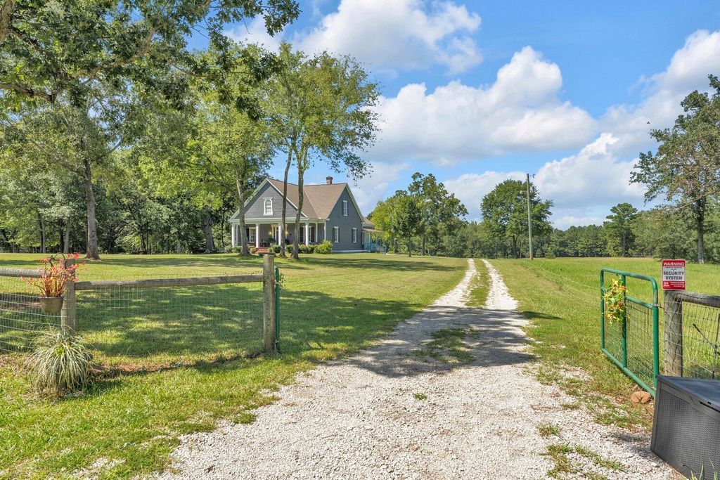 Photo of 5111 Greensboro Rd, Washington, GA 30673 (MLS # 546317)