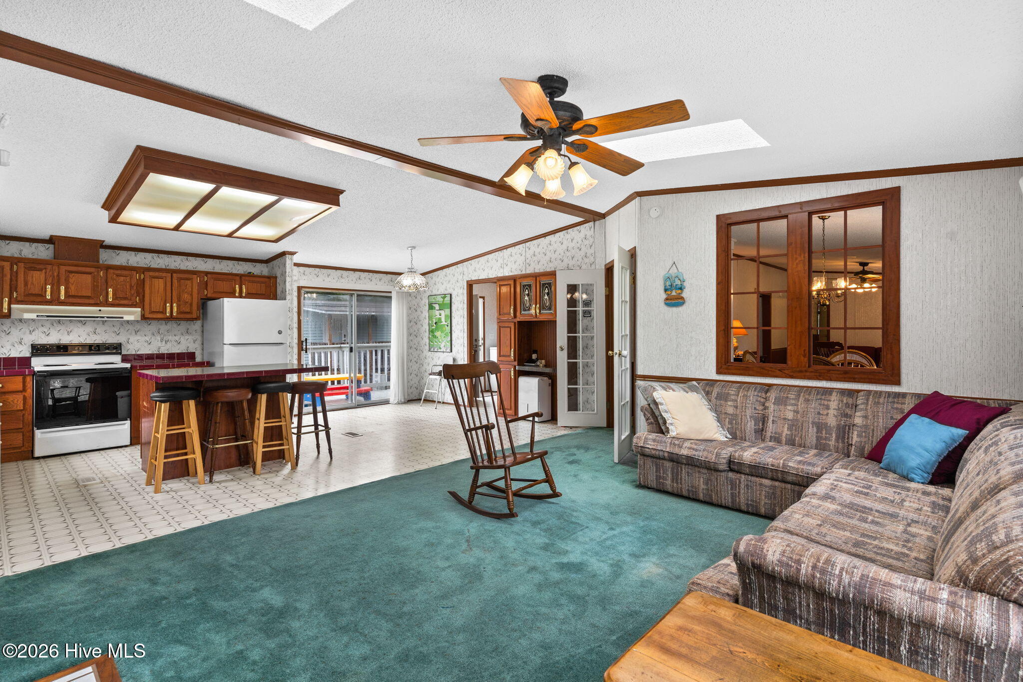 206 Live Oak Drive