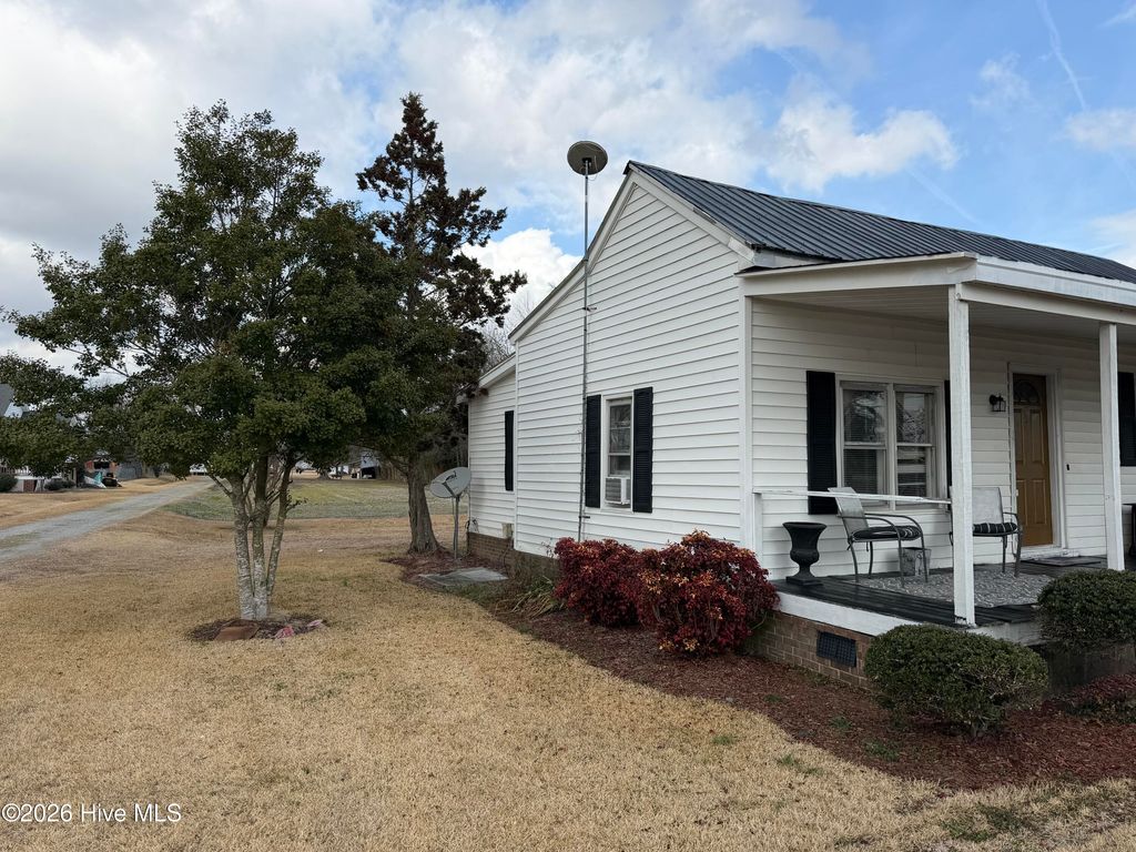 Photo of 1570 Gurganus Road, Snow Hill, NC 28580 (MLS # 100547945)