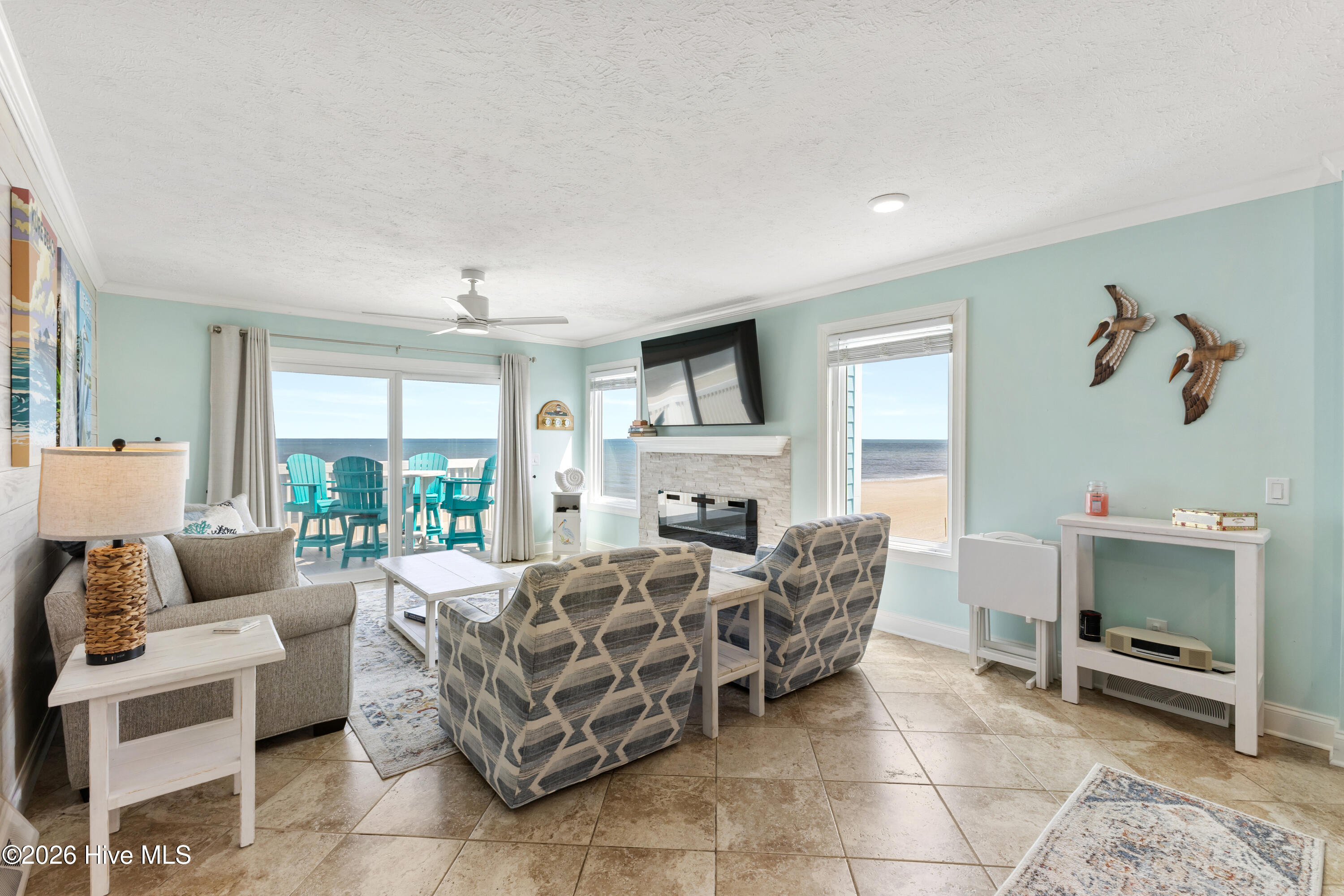 1006 Pelican Court