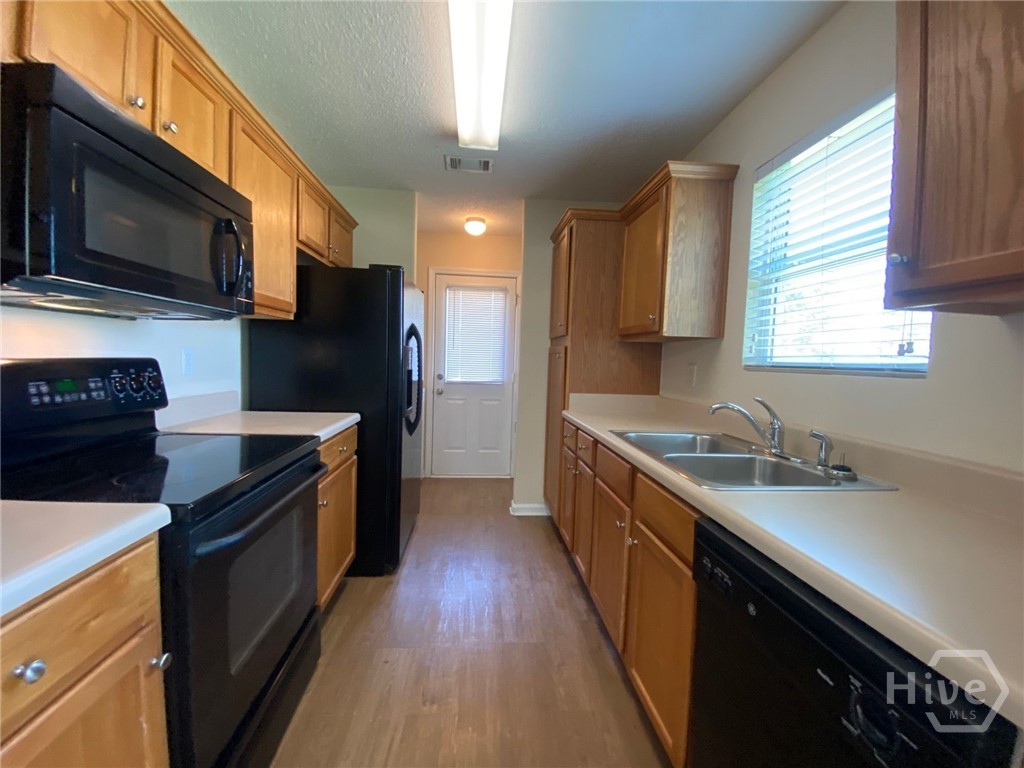 218 Bridgewater Circle - Photo 3