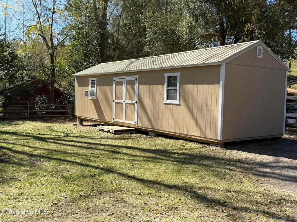 Photo of 12221 Evergreen Lane, Laurinburg, NC 28352 (MLS # 100561027)