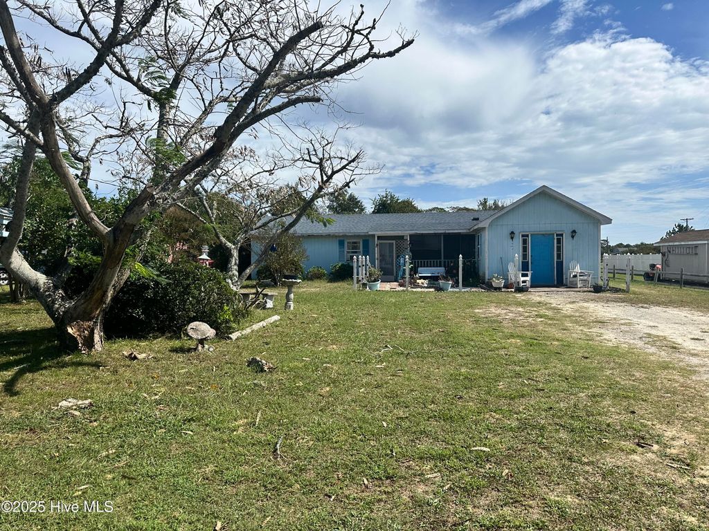 Photo of 275 Salty Shores Road, Newport, NC 28570 (MLS # 100534678)