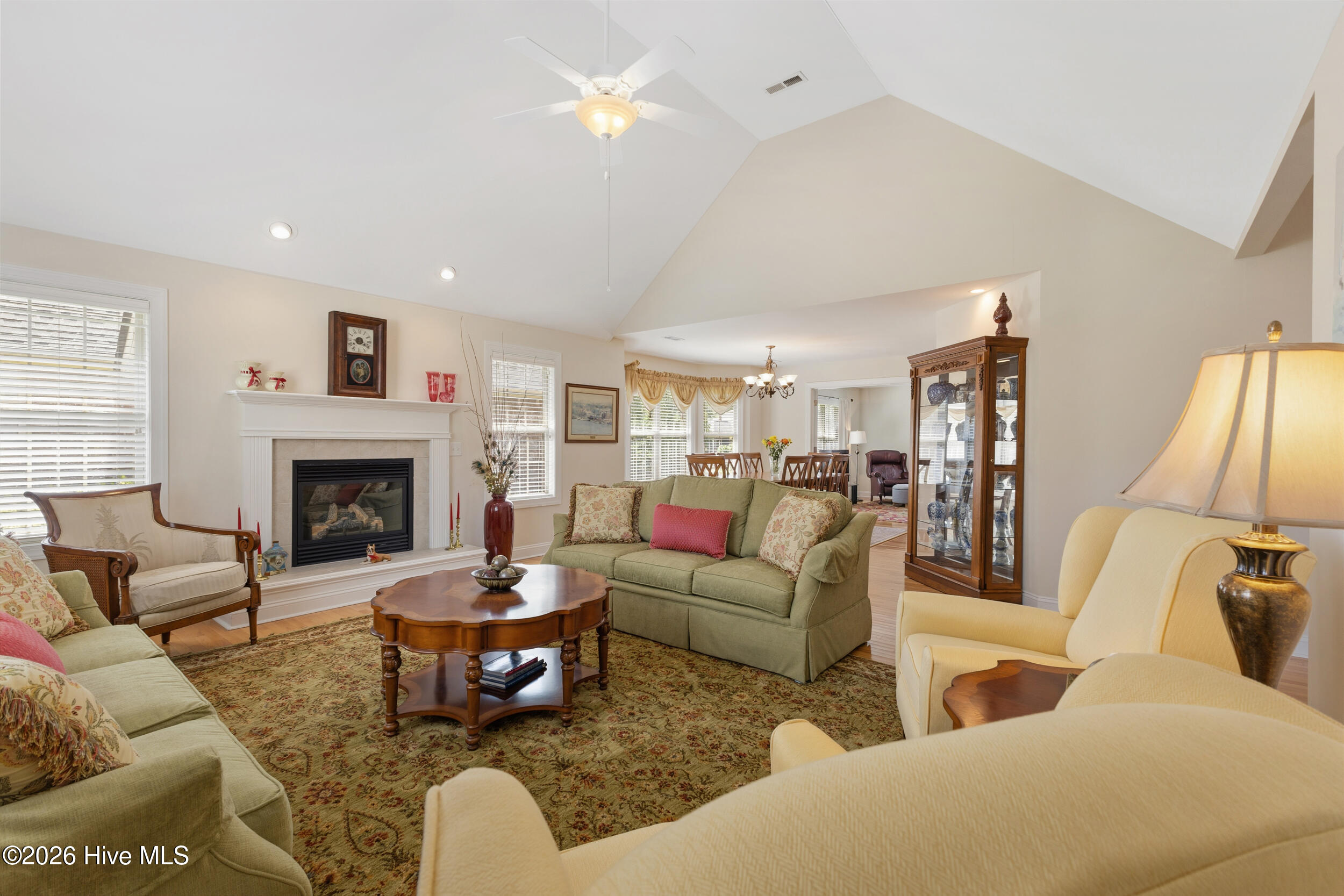 6114 Northshore Drive