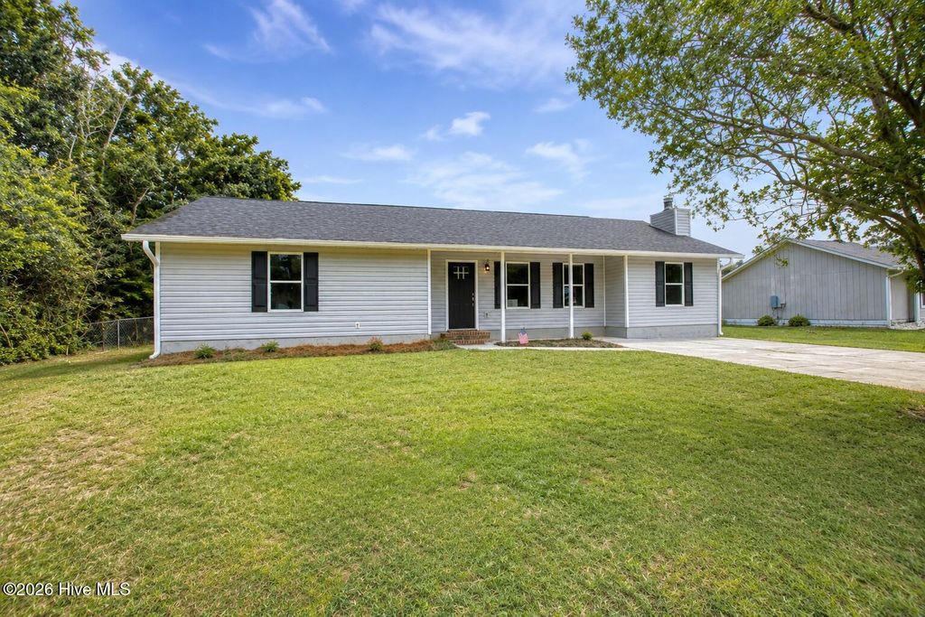 Photo of 538 Waters Road, Jacksonville, NC 28546 (MLS # 100578149)
