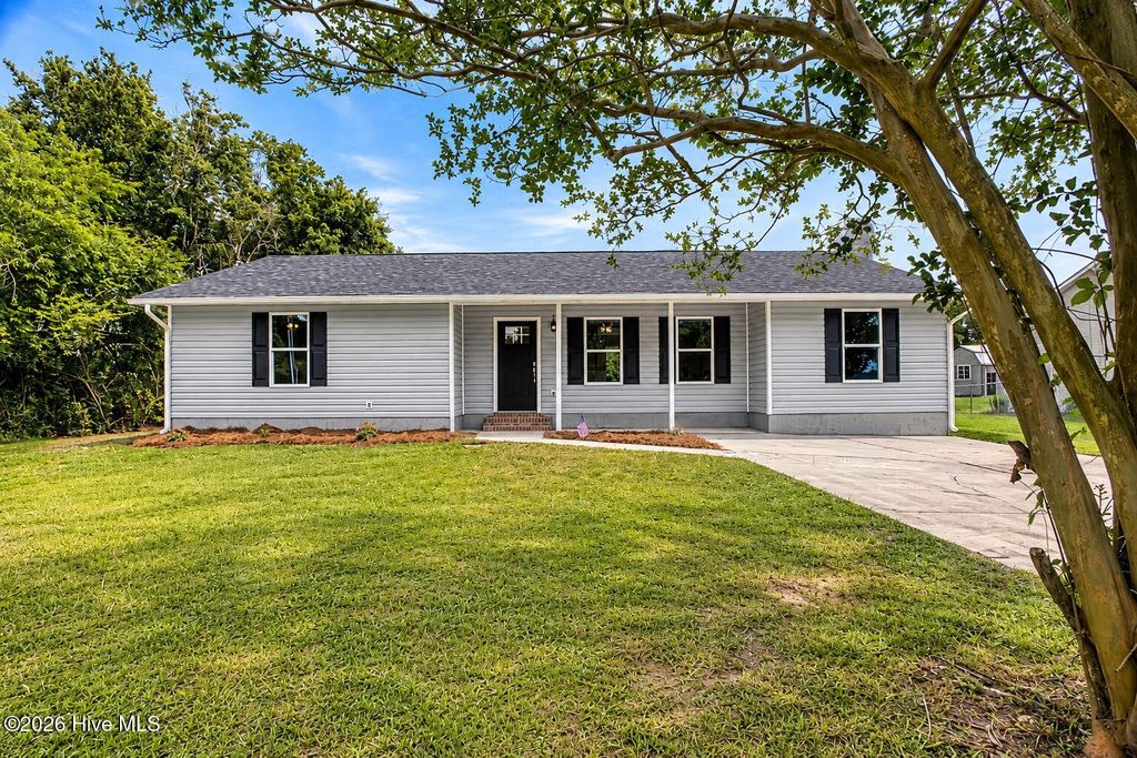 Photo of 538 Waters Road, Jacksonville, NC 28546 (MLS # 100578149)