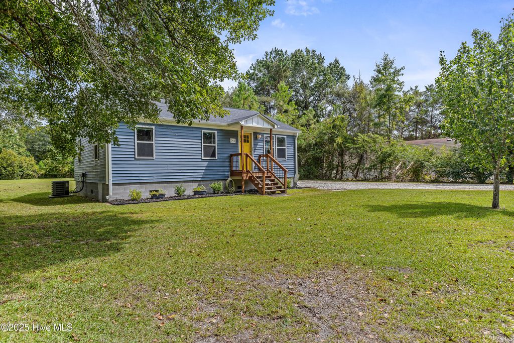 Photo of 242 Walton Road, Midway Park, NC 28544 (MLS # 100534522)