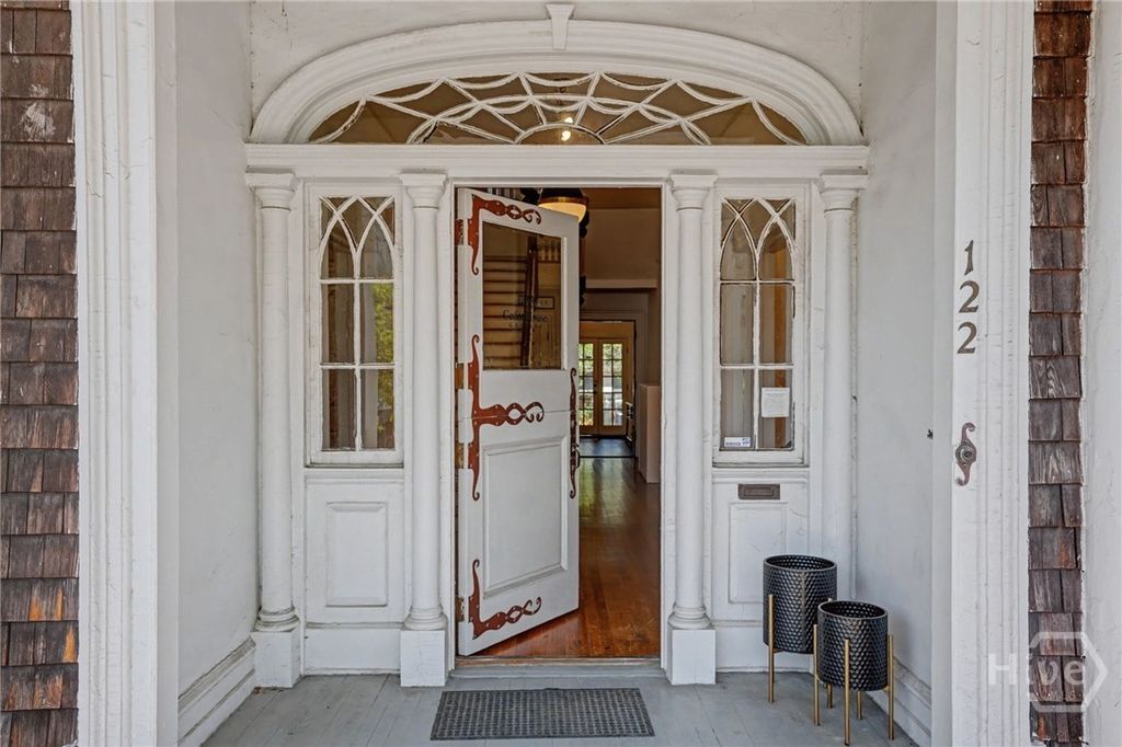 Photo of 122 E 36th Street, Savannah, GA 31401 (MLS # SA352024)