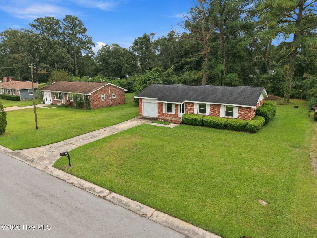 Photo of 206 Sheffield Road, Jacksonville, NC 28546 (MLS # 100608678)