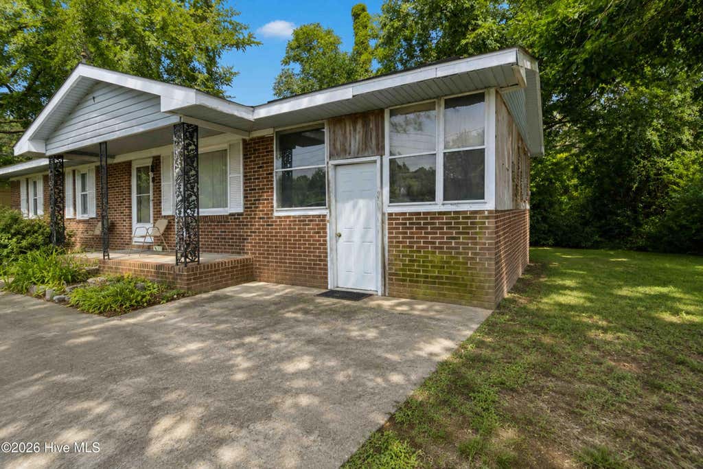 Photo of 4910 White Oak Loop, Wilson, NC 27893 (MLS # 100591452)