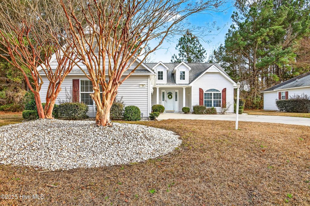 Photo of 404 Jasmine N, Swansboro, NC 28584 (MLS # 100546010)