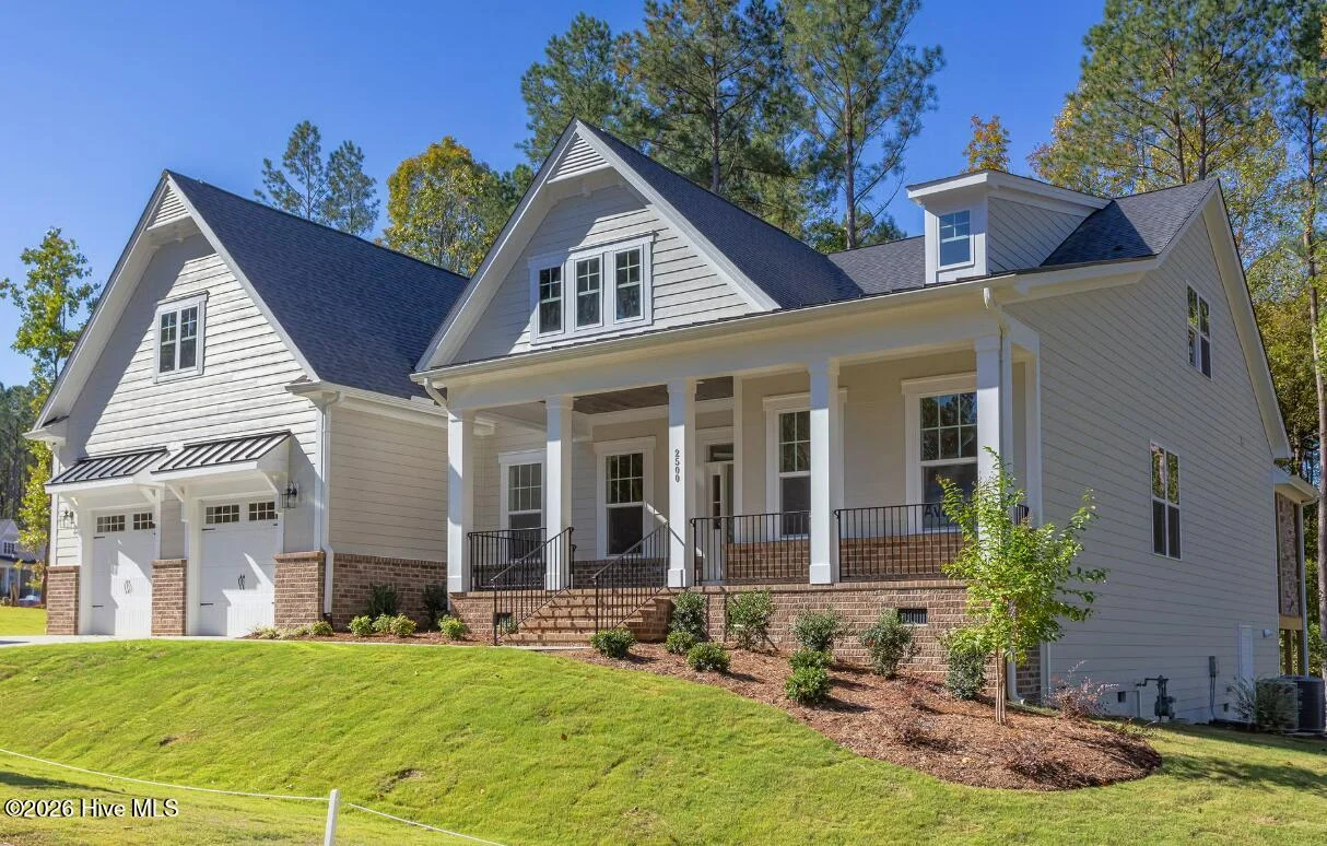 108 Ascot