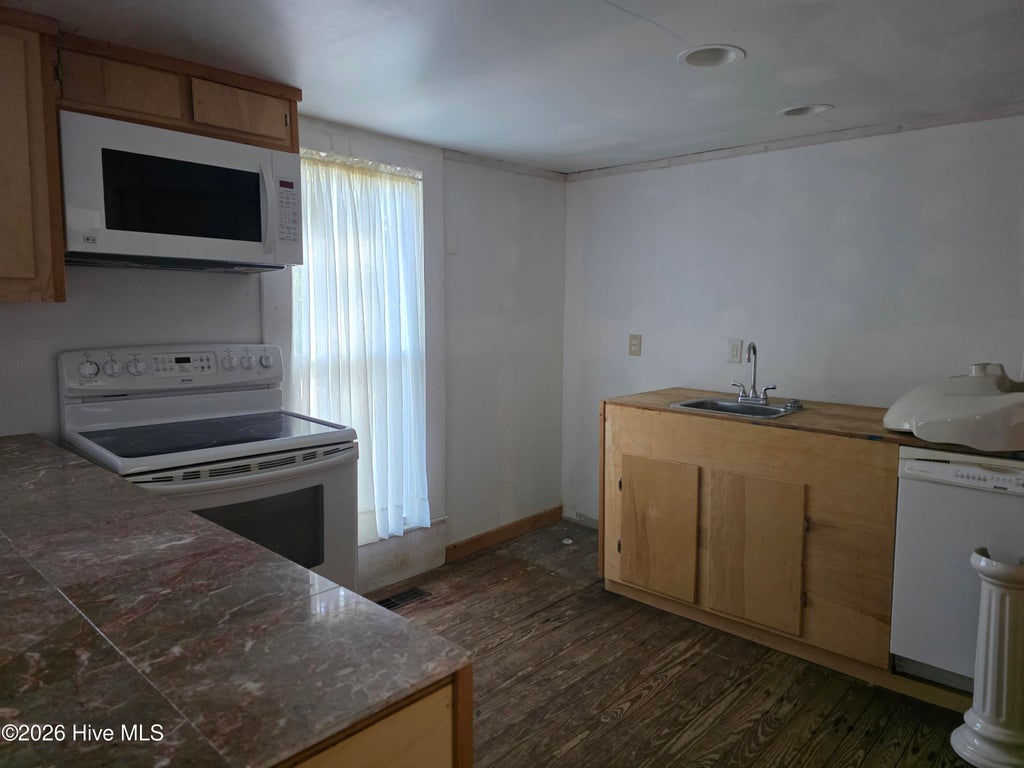 Photo of 10 Godwin Road, Elizabethtown, NC 28337 (MLS # 100606859)