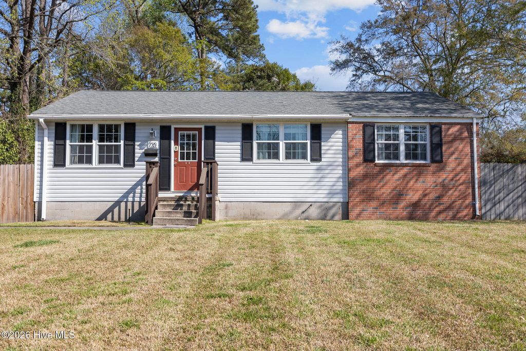 Photo of 720 Barn Street, Jacksonville, NC 28540 (MLS # 100565303)
