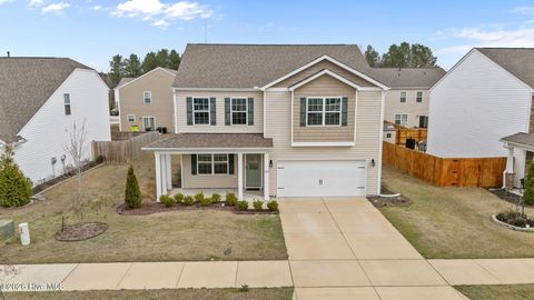 Homes For Sale - 1007 Kellie Court<br/> New Bern, NC 28562