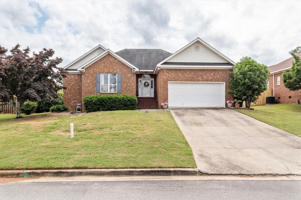 Photo of 4032 Dowling Drive, Martinez, GA 30907 (MLS # 555670)