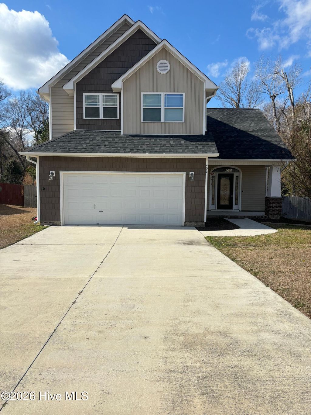 Photo of 406 Sundown Court, Hubert, NC 28539 (MLS # 100557628)