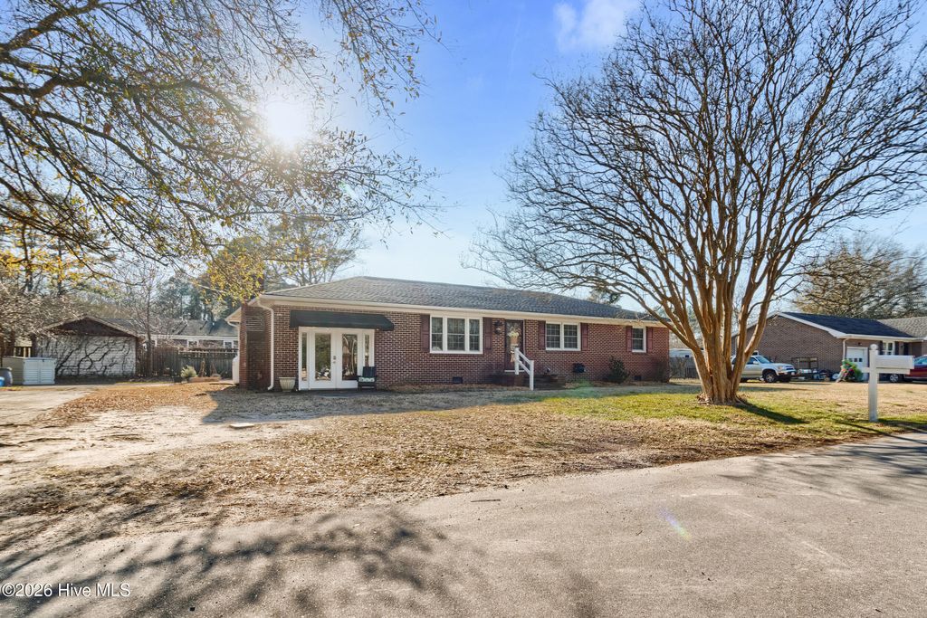 Photo of 106 Marian Avenue, Elizabeth City, NC 27909 (MLS # 100556831)