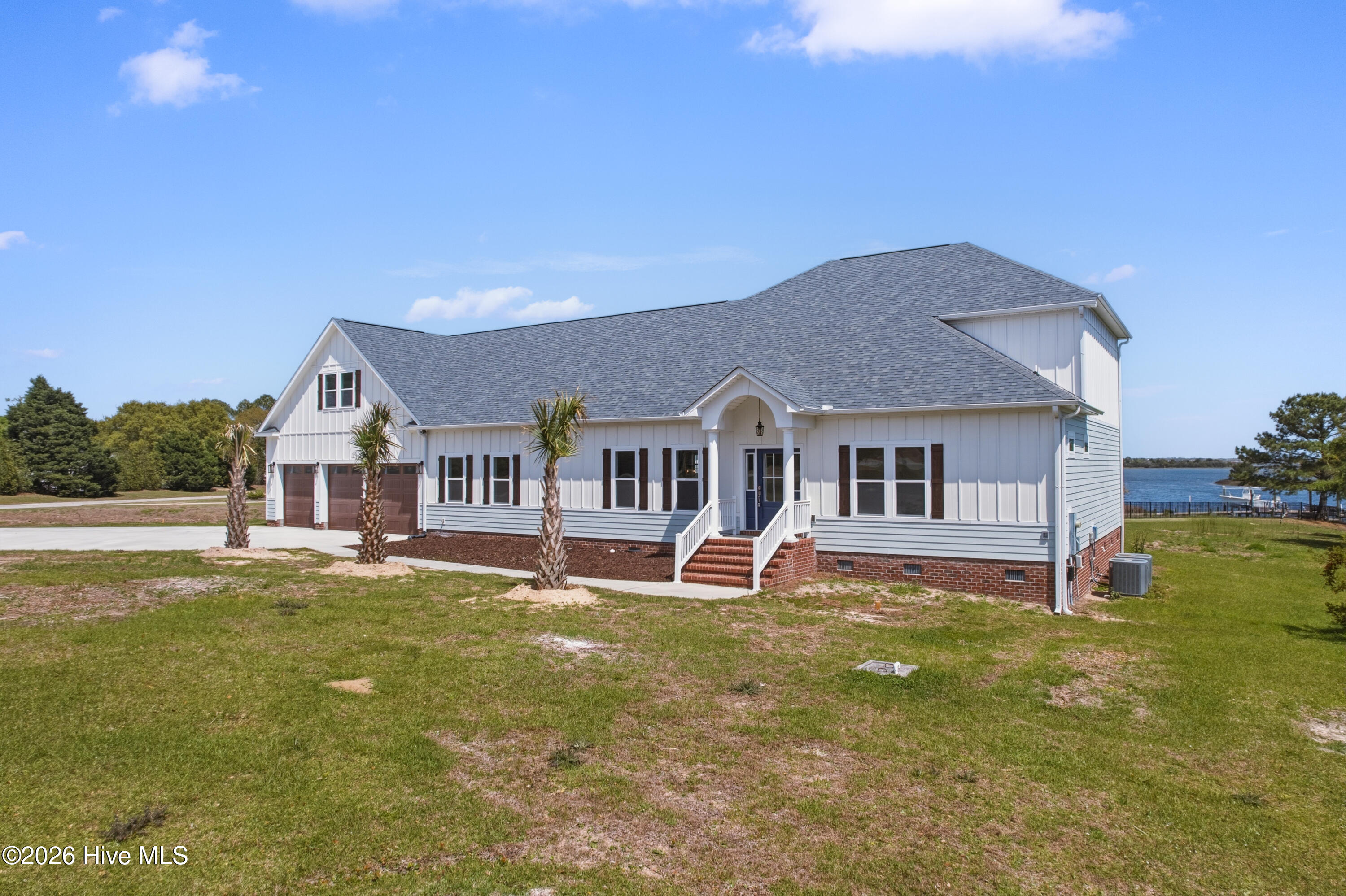 106 Elizabeth Way Court