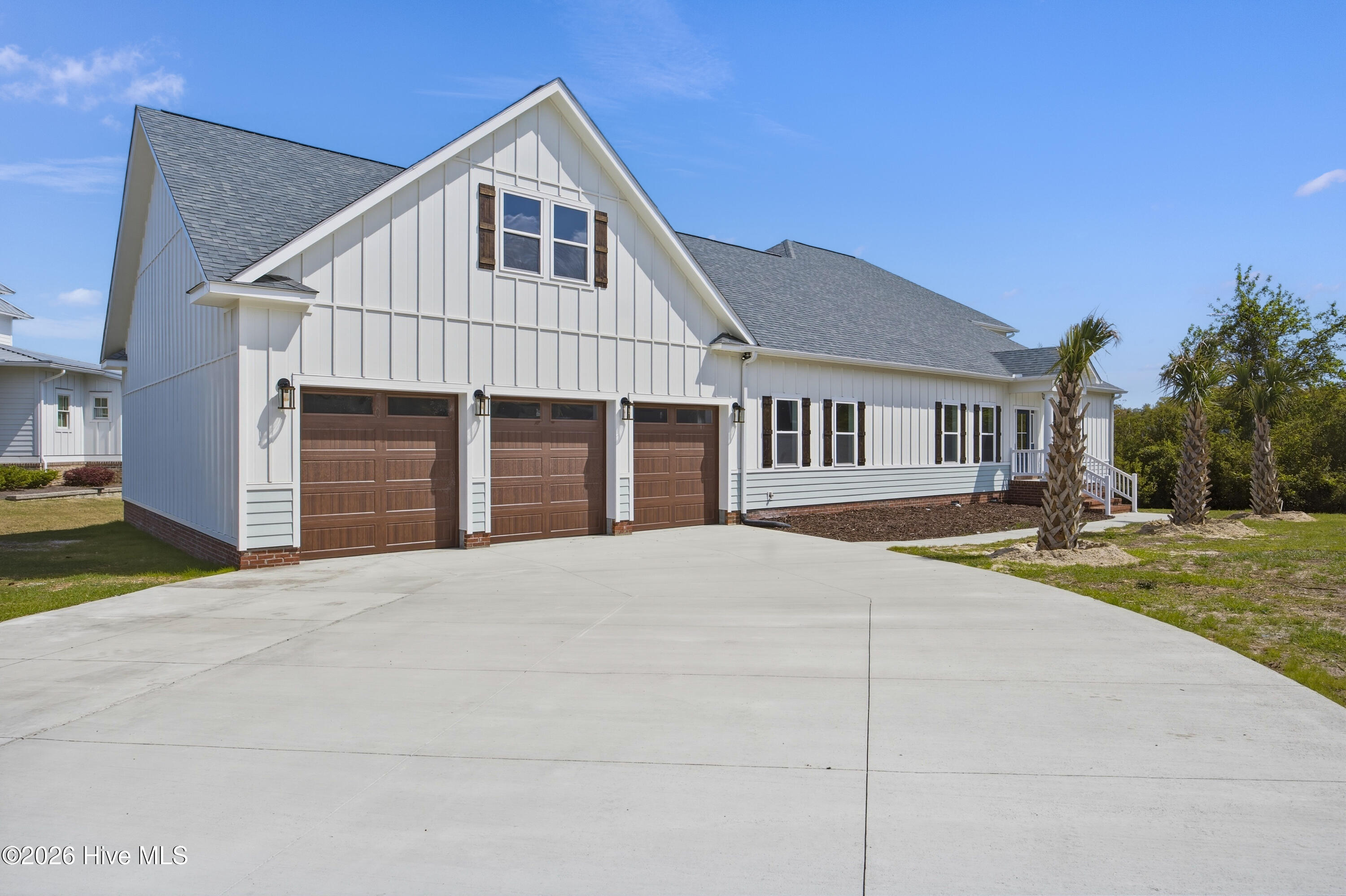 106 Elizabeth Way Court