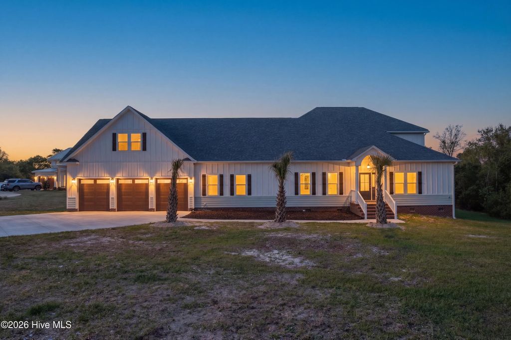 Photo of 106 Elizabeth Way Way, Swansboro, NC 28584 (MLS # 100569941)