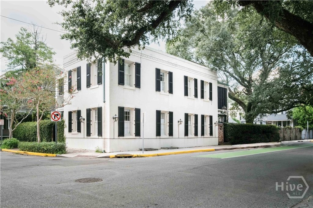 Photo of 17 Price Street, Savannah, GA 31401 (MLS # SA336918)