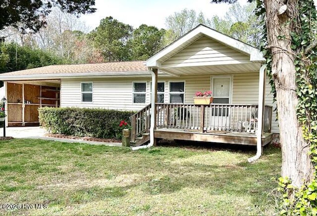 Photo of 200 1st Street, Hampstead, NC 28443 (MLS # 100560633)