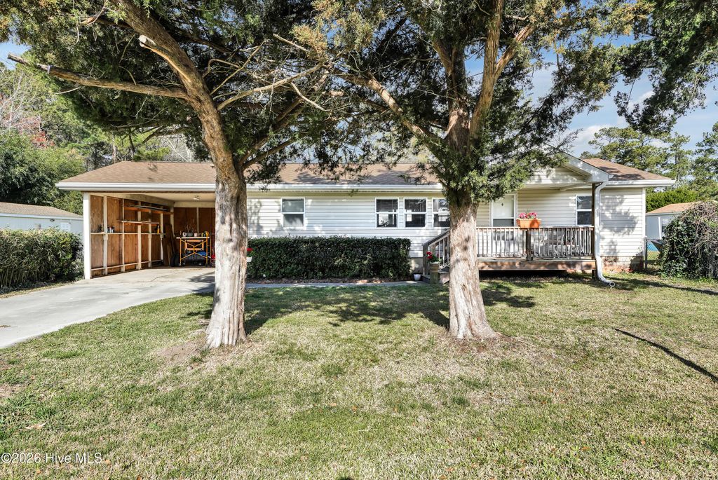 Photo of 200 1st Street, Hampstead, NC 28443 (MLS # 100560633)