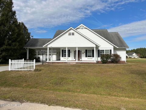 Homes For Sale - 128 Creekside Drive<br/> Moyock, NC 27958