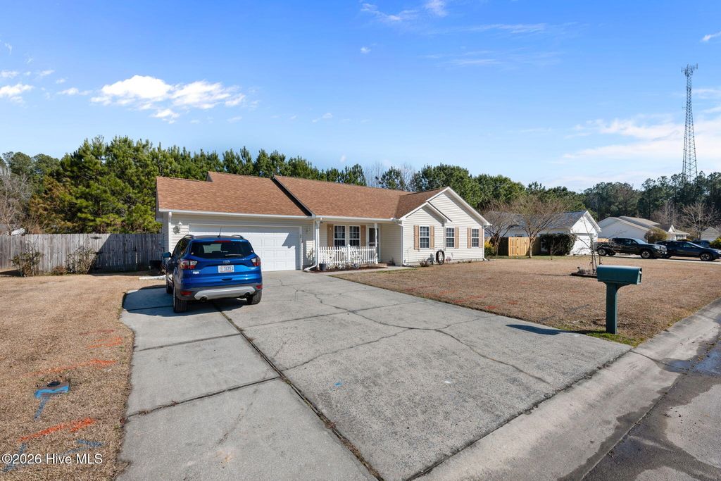 Photo of 119 Eagle Trail, New Bern, NC 28562 (MLS # 100554200)