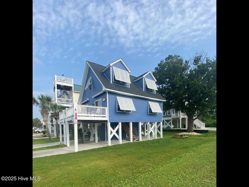 Photo of 400 Tennessee Avenue, Carolina Beach, NC 28428 (MLS # 100537385)