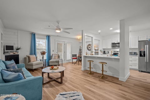 Tiny photo for 805 March Court #B, Wilmington, NC 28405 (MLS # 100589806)