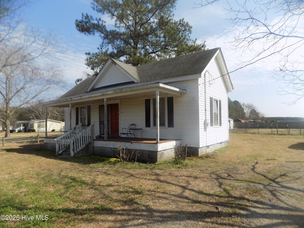 Photo of 1527 Highway 123 S, Hookerton, NC 28538 (MLS # 100557866)