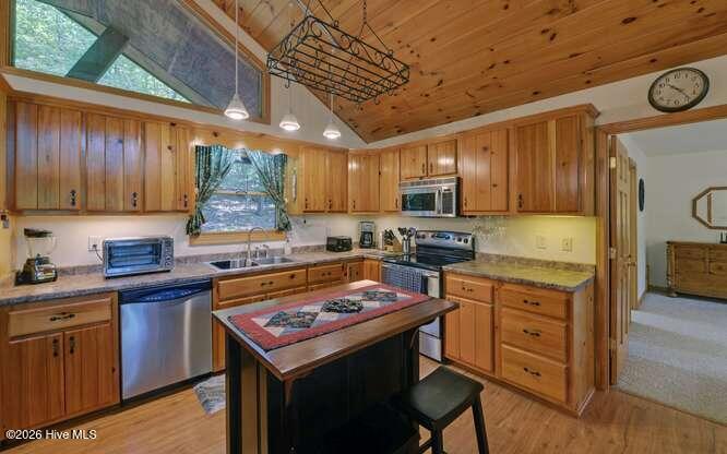 127 Lazy Creek Lane