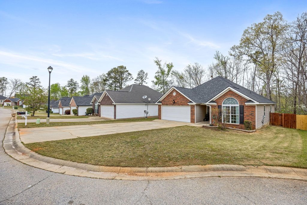 Photo of 817 Michelle Court, Grovetown, GA 30813 (MLS # 553993)