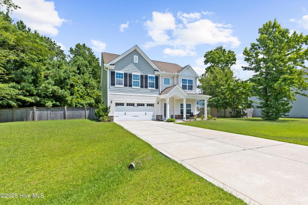 Photo of 402 Johnson Court, Jacksonville, NC 28546 (MLS # 100521399)
