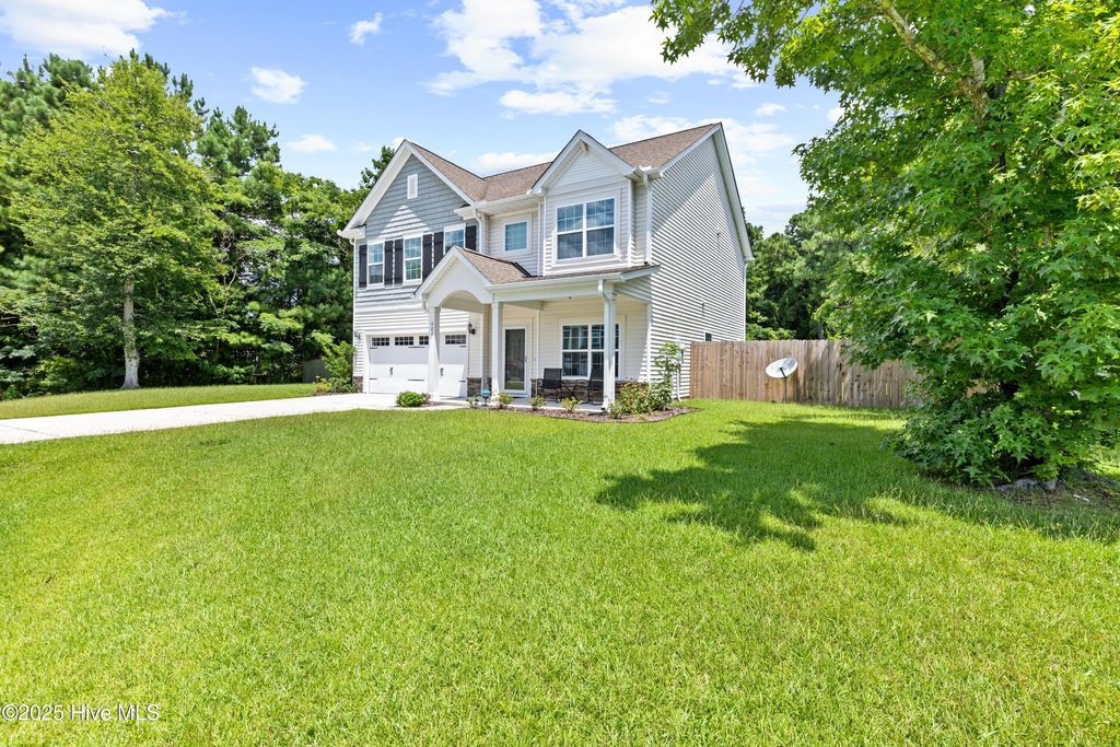 Photo of 402 Johnson Court, Jacksonville, NC 28546 (MLS # 100521399)