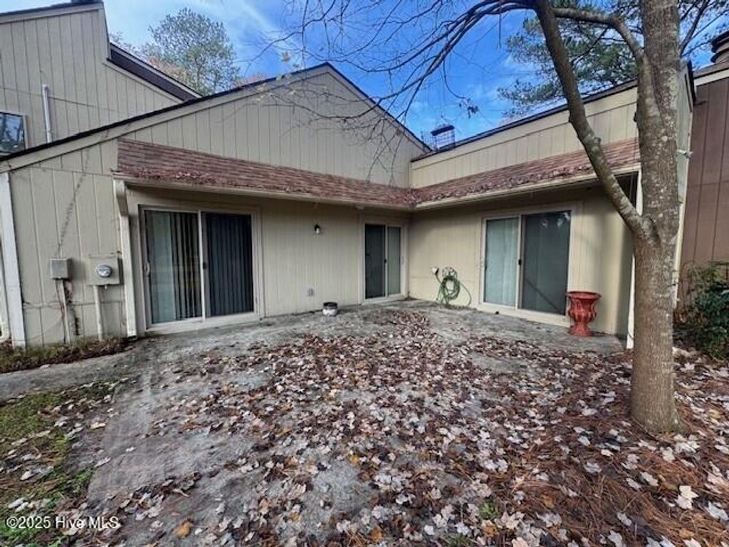 Photo of 82 Quarterdeck Townhouses, New Bern, NC 28562 (MLS # 100545704)