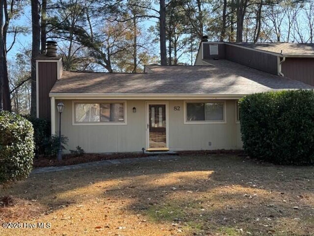 Photo of 82 Quarterdeck Townes, New Bern, NC 28562 (MLS # 100545704)