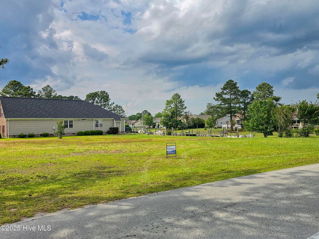 Photo of 6107 Cassowary Lane, New Bern, NC 28560 (MLS # 100501262)