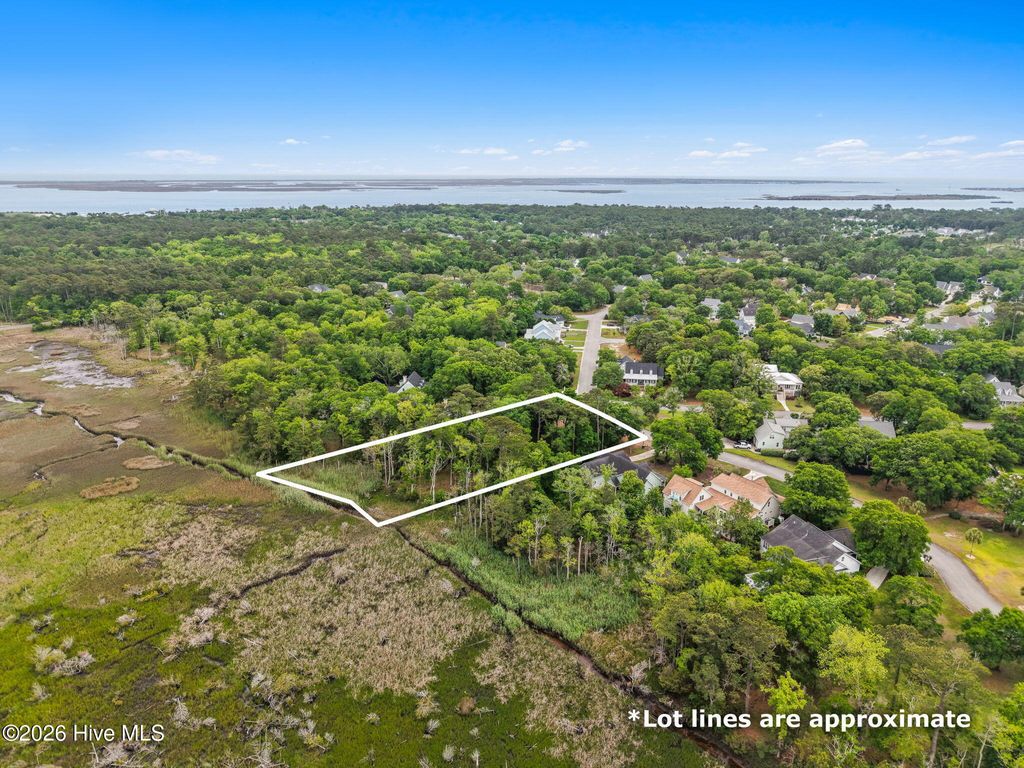 Photo of 5124 Prices Creek Drive, Southport, NC 28461 (MLS # 100571206)