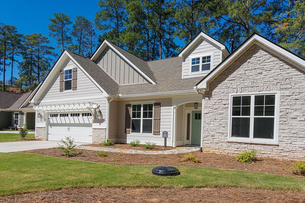 Photo of 402 Sawgrass Cove, McCormick, SC 29835 (MLS # 554452)