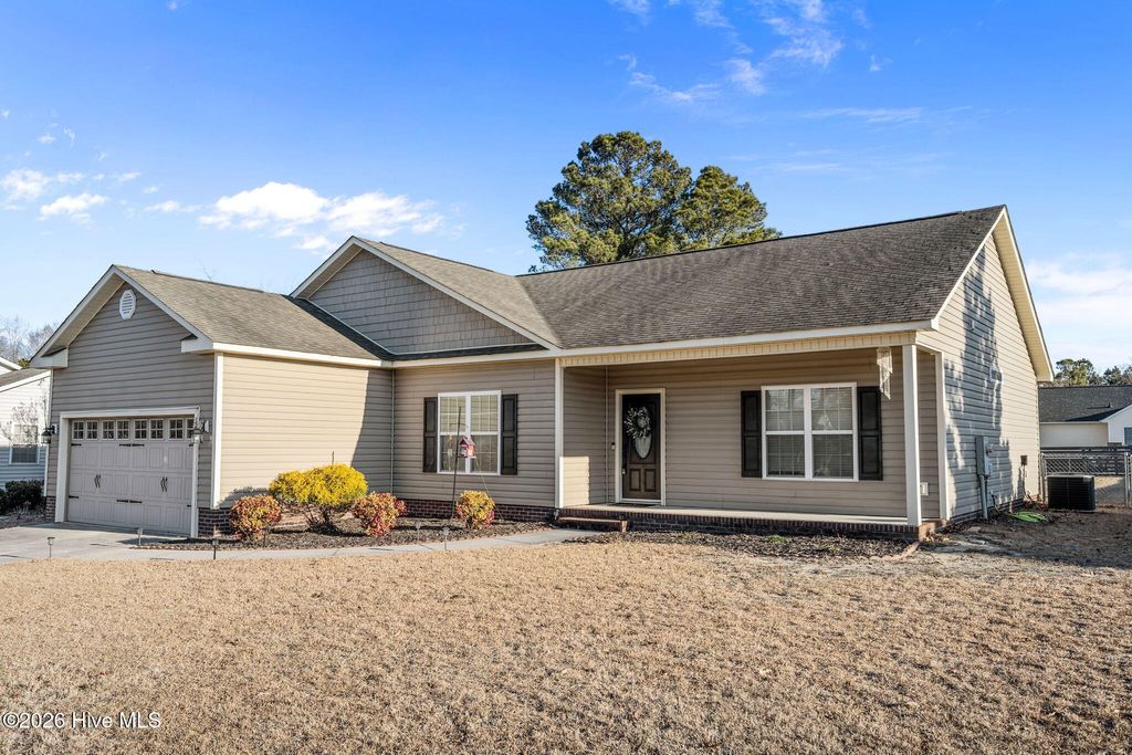 Photo of 382 Bannermans Mill Road, Richlands, NC 28574 (MLS # 100549780)