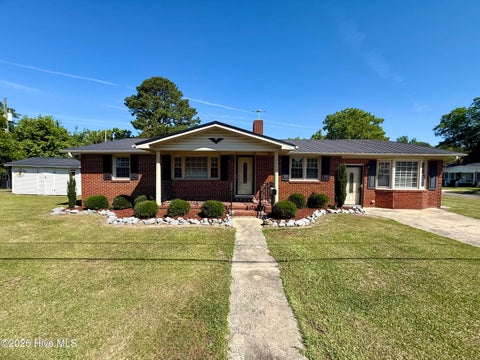 Homes For Sale - 200 First Street<br/> Martin County, Williamston, NC 27892