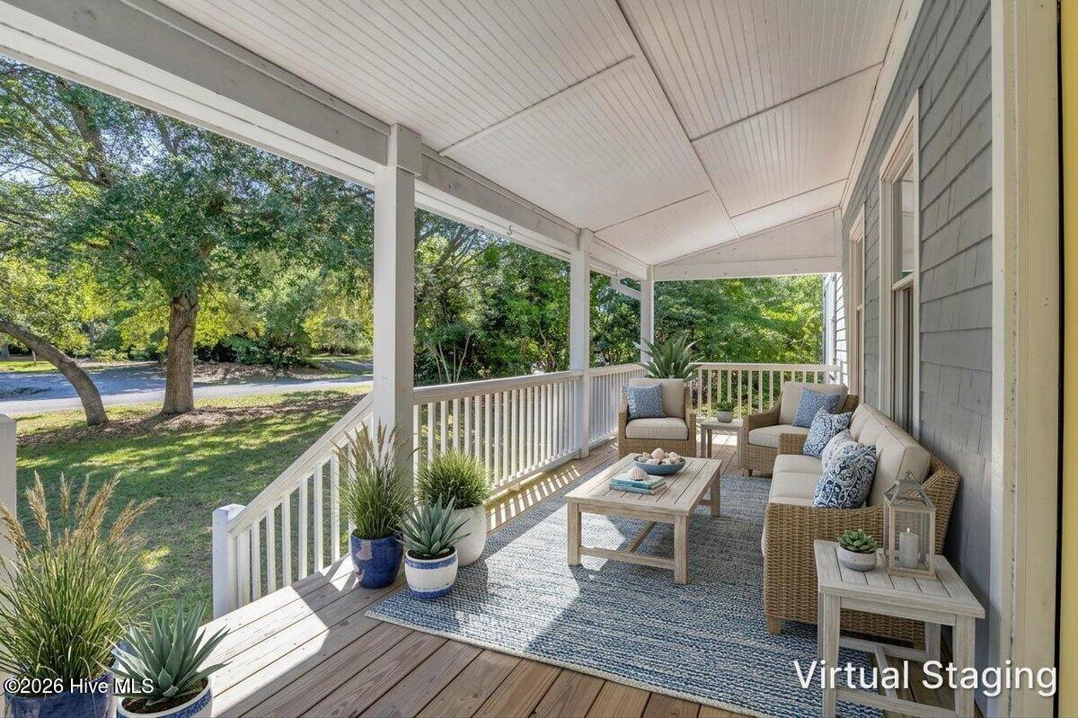1111 Newton Drive SE
