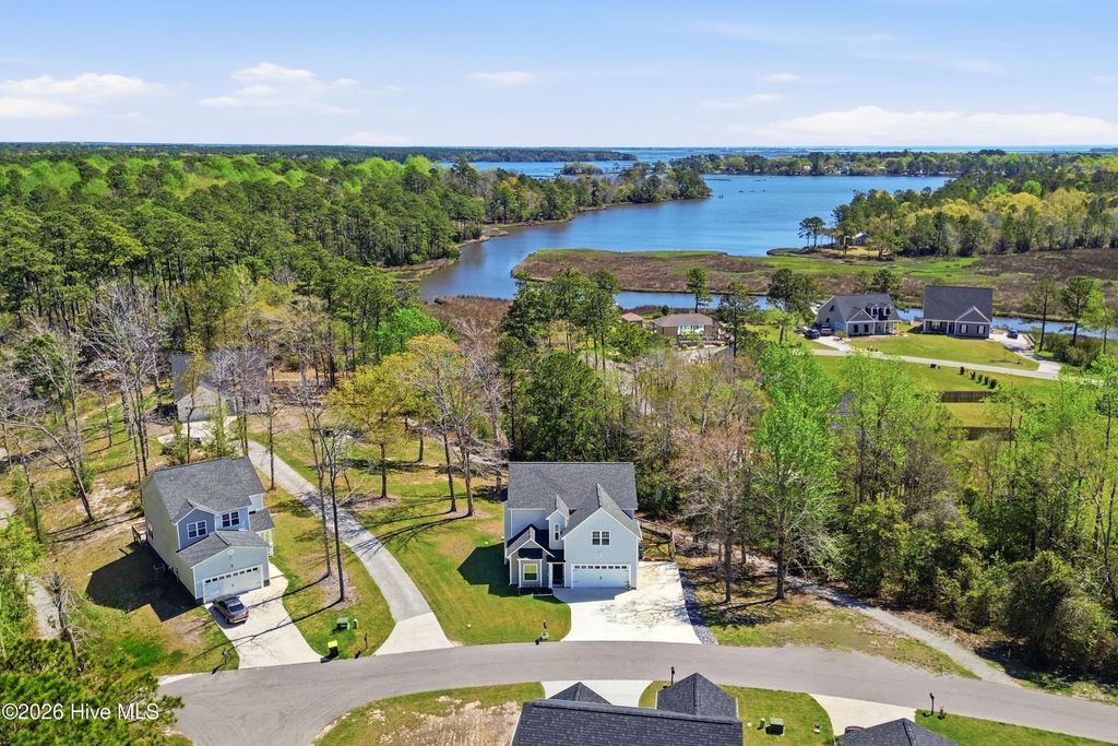 Photo of 206 Baker Road, Hubert, NC 28539 (MLS # 100563821)