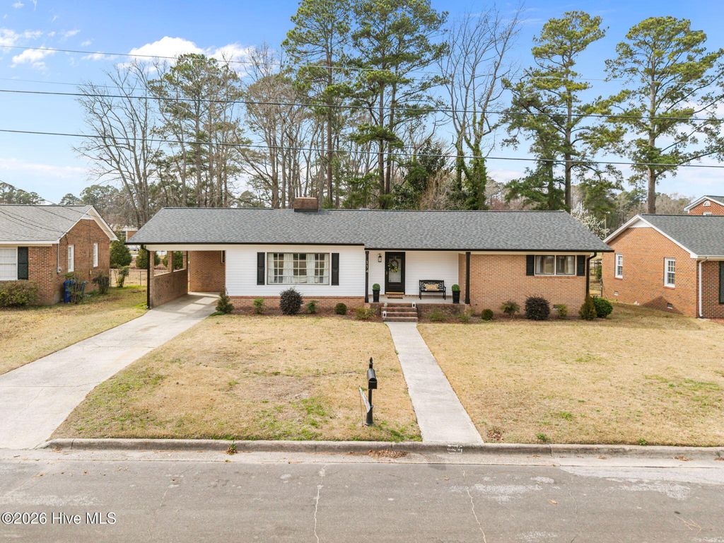 Photo of 114 Azalea Drive, Greenville, NC 27858 (MLS # 100560625)