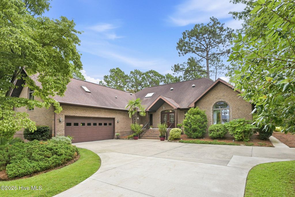Photo of 908 Sawgrass Court, New Bern, NC 28560 (MLS # 100589835)