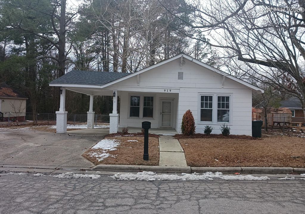 Photo of 919 College Circle N, Wilson, NC 27893 (MLS # 100553263)